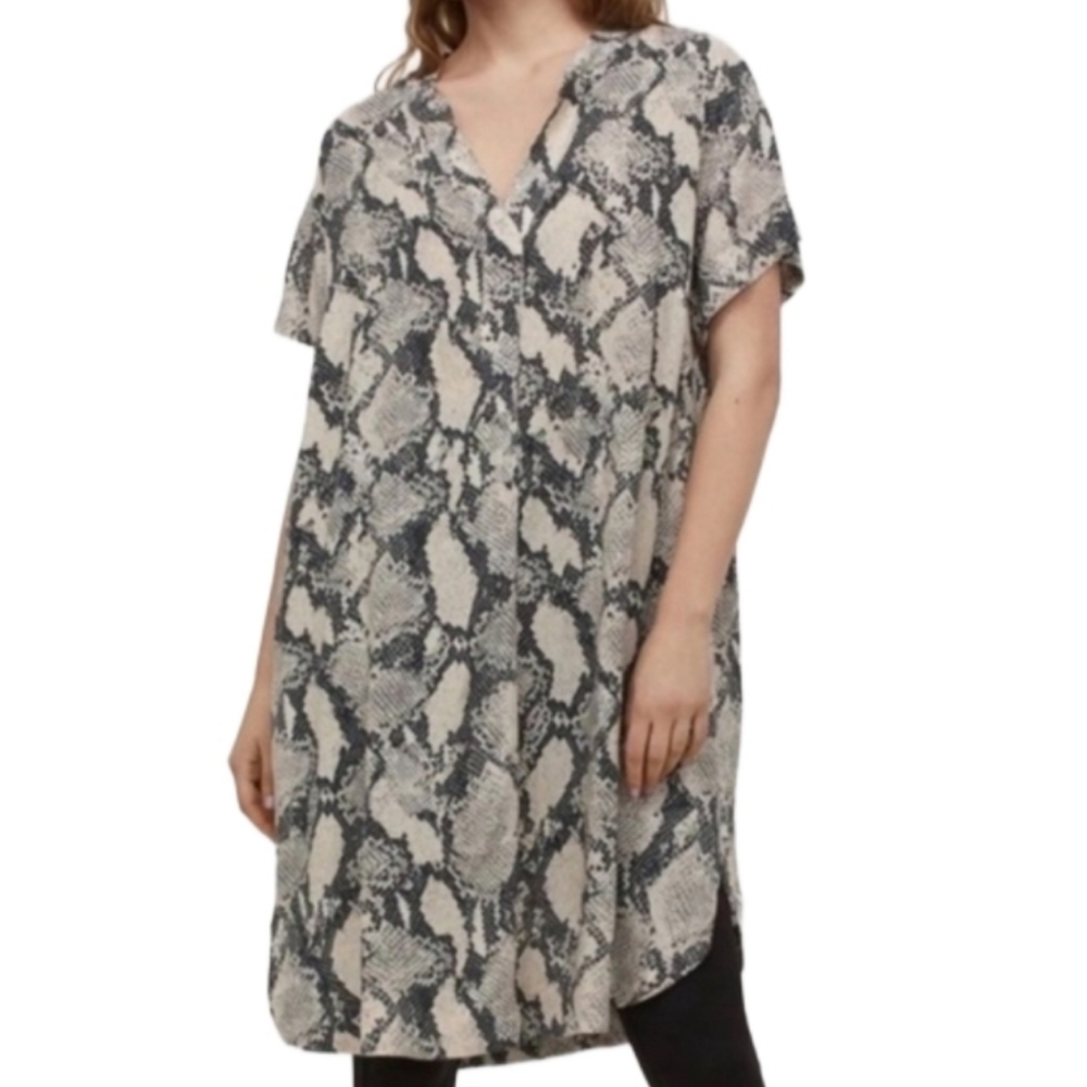 NWT H&M  Black and Tan Snakeskin Print  Casual  Midi Dress Size M  Lightweight